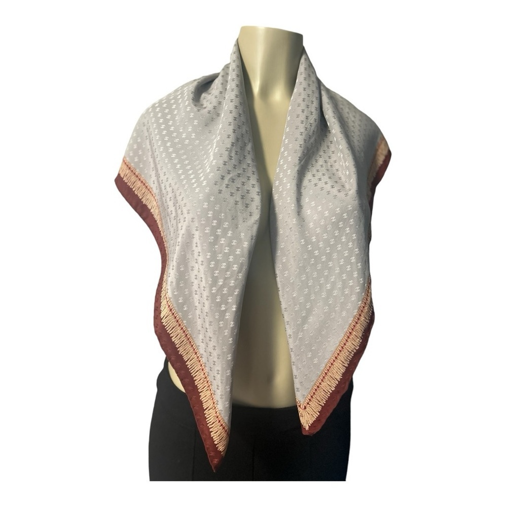 Chanel Scarf - Picture 7 of 17
